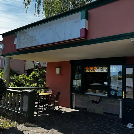 Vendégház Eiscafe Del Porto 3*
